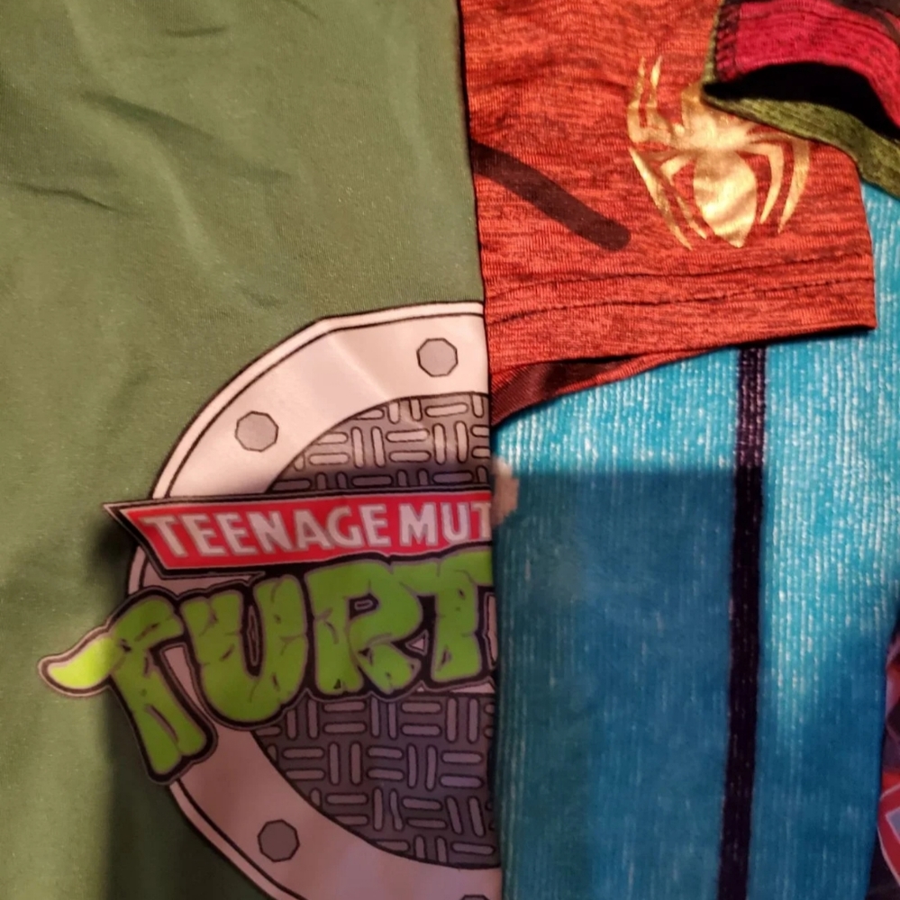 Superhero - Picture 5 of 9